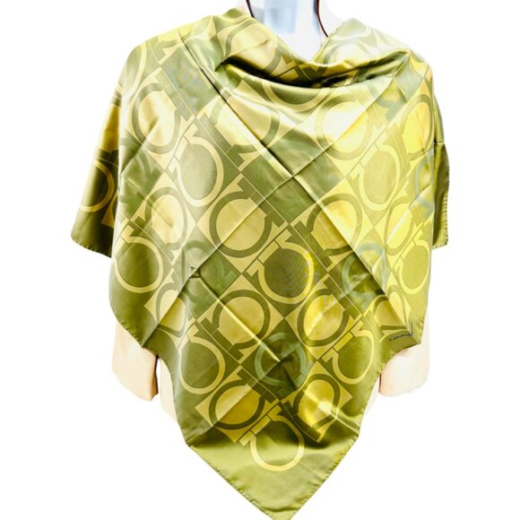 Salvatore Ferragamo Accessories - Vgt Salvatore Farangano Silk Satin 34" Olive green circle logo printed (70)